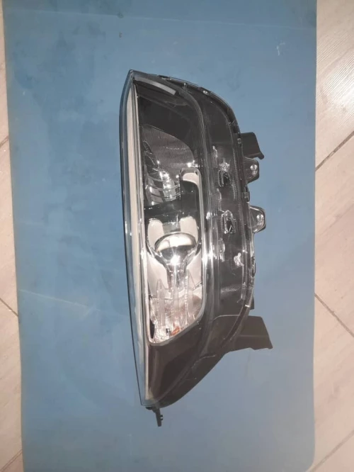 Phares kia kx1 / phare kia stonic