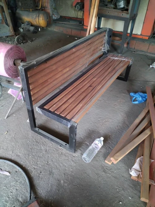 Fabrication et Vente d'éclairage publique et aménagement urbain