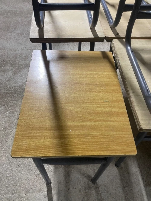 LOT TABLE CHAISE ÉCOLE 