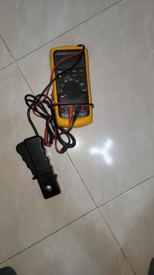 Appareil professionnel pour mesures électriques (tension, courant, résistance, continuité 