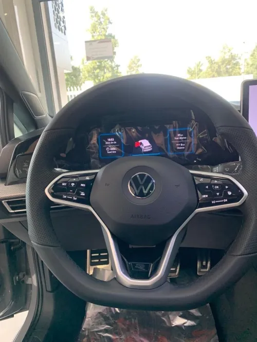Volkswagen Golf 8.5 Gris Nardo 2025 R Line