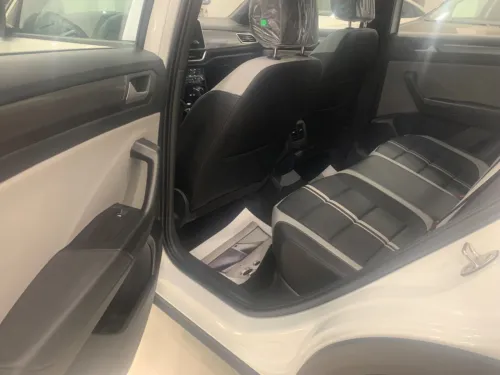 Volkswagen T-Roc 2025 R-Line 
