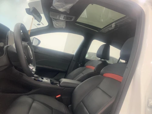 Volkswagen Golf 8.5 2025 R Line