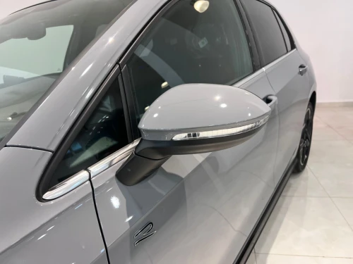 Volkswagen Golf 8.5 2025 R Line