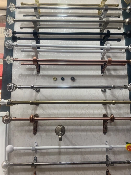 Rail aluminium et tringle en metal
