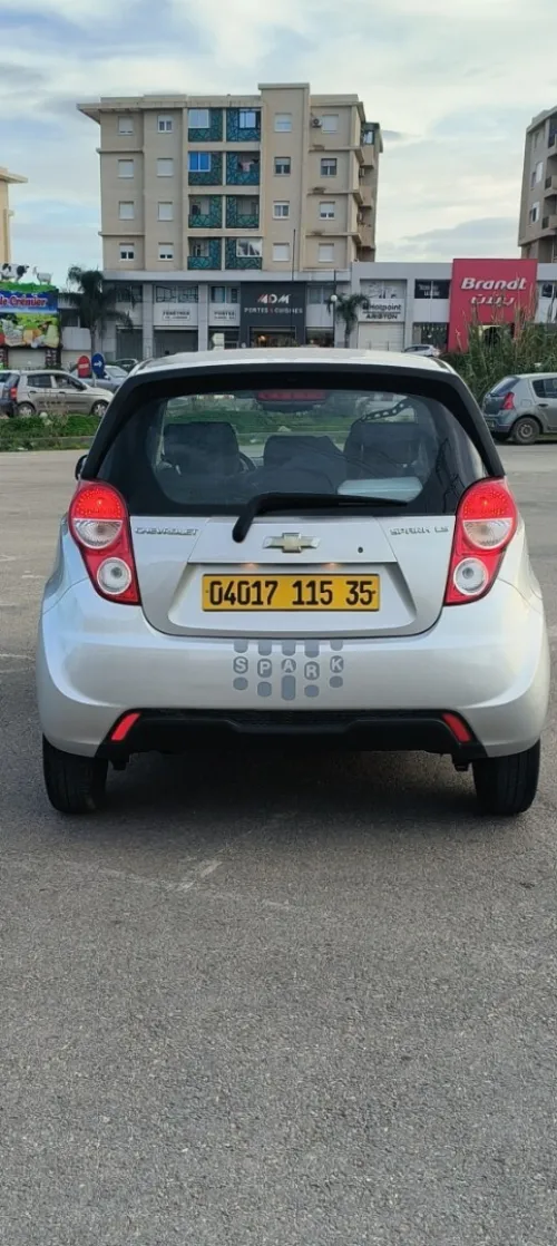 Chevrolet New Spark 2015 Elegance