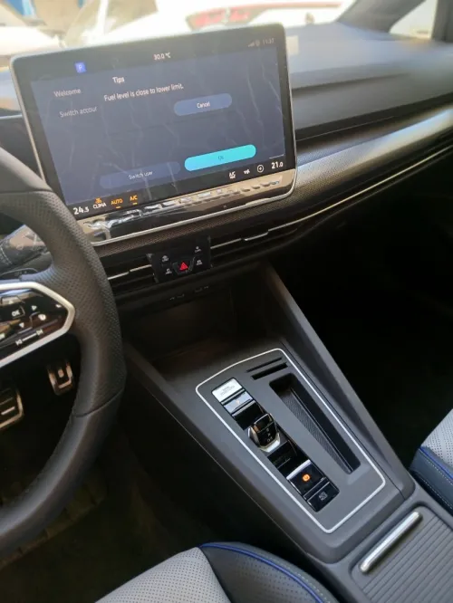 Volkswagen GOLF 8.5 2025 R-LINE