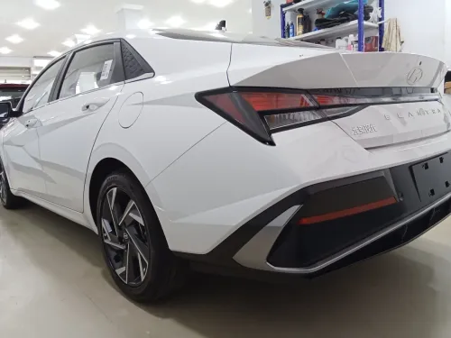 Hyundai ELENTRA 2025 