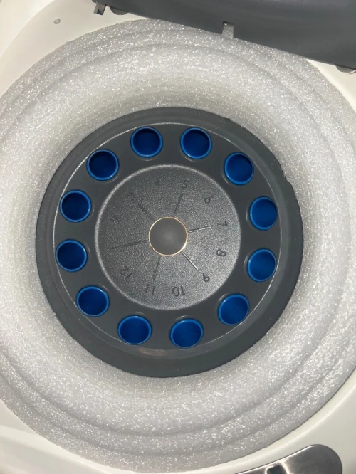 Centrifugeuse 12 tubes 