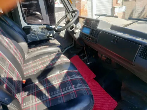 peugeut j5 1994