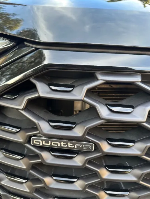 Audi Q3 2024 S line