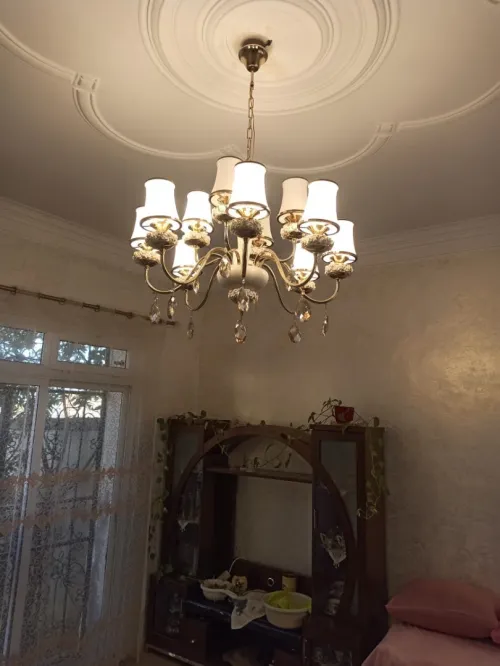 Très beau lustre à vendre