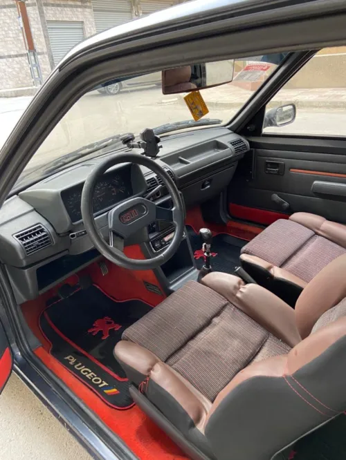 Peugeot 205 1986 1.6 gti injection
