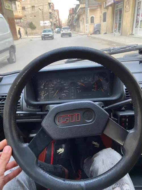 Peugeot 205 1986 1.6 gti injection