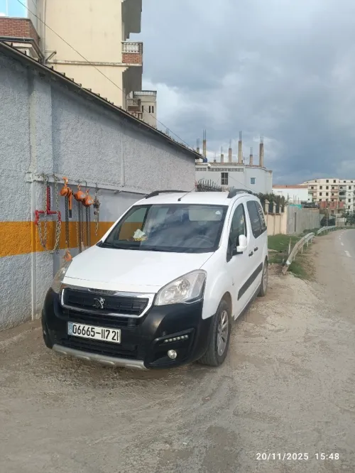 Peugeot Partner 2017 Tepee