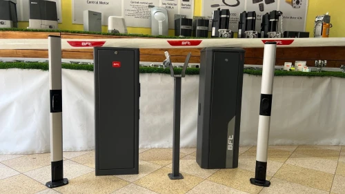 Barrière borne escamotable porte automatique