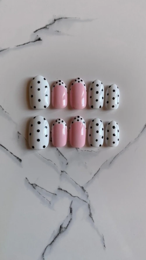 Press on nails اظافر الصلاة