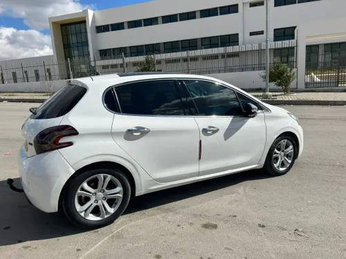 Peugeot 208 2014 208