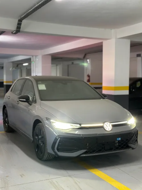 Volkswagen Golf 8 2025 R-Line
