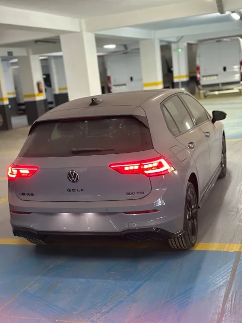 Volkswagen Golf 8 2025 R-Line