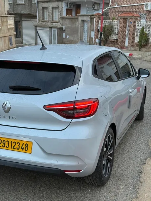 Renault Clio 5  2023 Equilibre