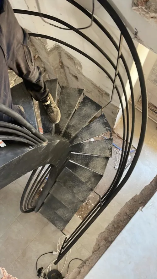 Escalier métallique