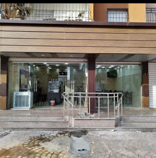 Vitrine en verre trempé 