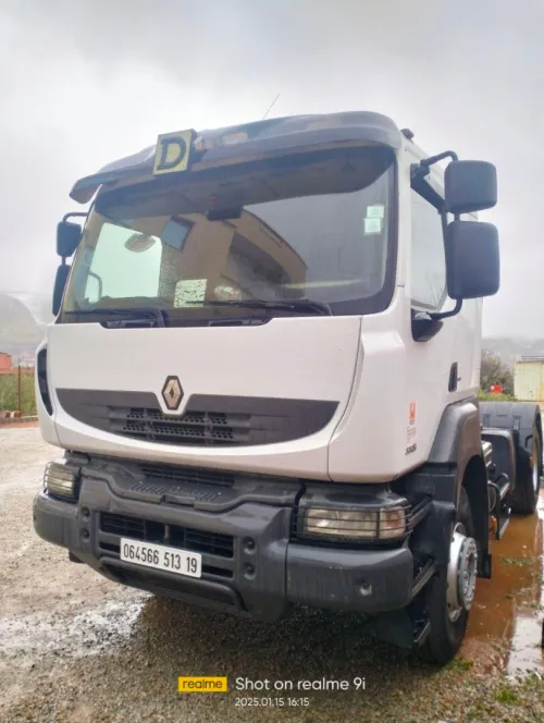 Renault 380 dxi 2013