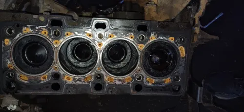 Demi moteur  1.5 dci
