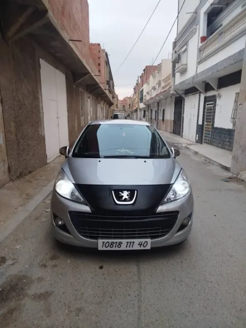 Peugeot 207 2011 