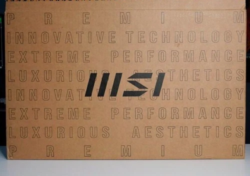 MSI RAIDER 18 HX AI - ULTRA 9 285HX - 32GB DDR5 - 1TB SSD - 18" 4K UHD - RTX 5080 16GB - RÉTROÉCLAIRÉ - BLACK