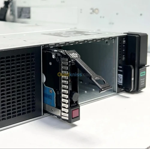 DISQUE DUR SERVEUR HPE 2.4TB - SAS 10K RPM - SFF 2.5" - 512E - HOT PLUG - BUSINESS CRITICAL - POUR SERVEUR PROLIANT