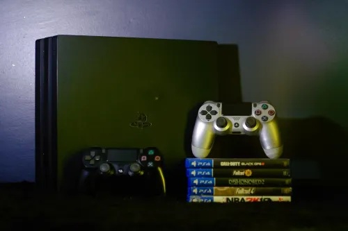 Ps4 pro 1 to 2 manettes 5 jeux