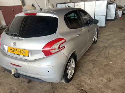 Peugeot 208 2013 208