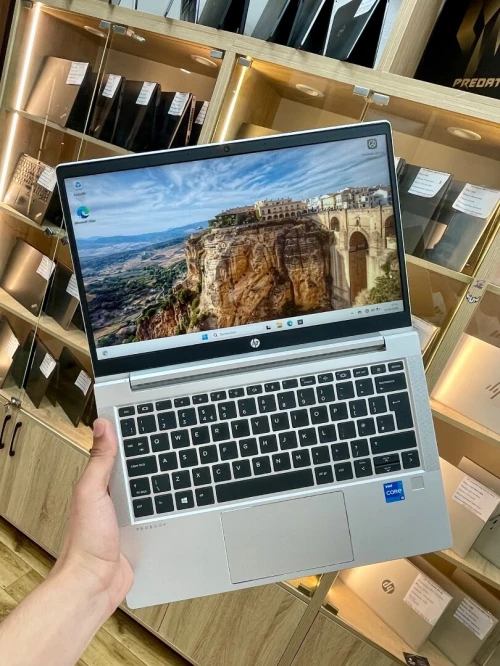 Hp Probook 430 G8 i5-1135G7 16gb 256ssd