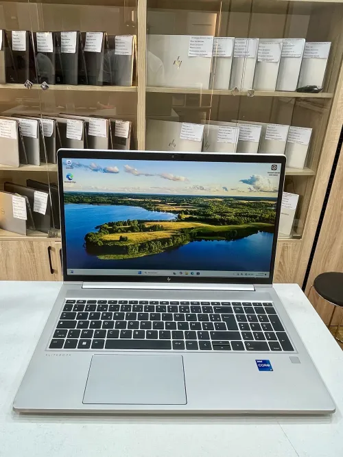 HP élitebook 650 G9 i7-1255U 16gb 512ssd NVIDIA GeForce MX570