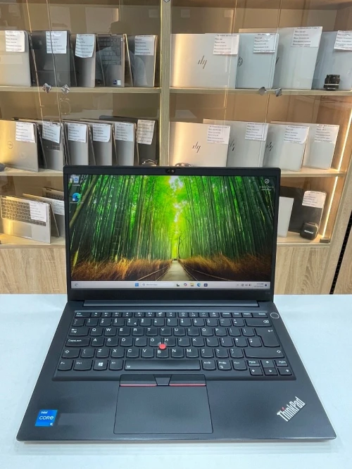 Lenovo Thinkpad E14 Gen 2 i5-1135G7 8gb 256ssd