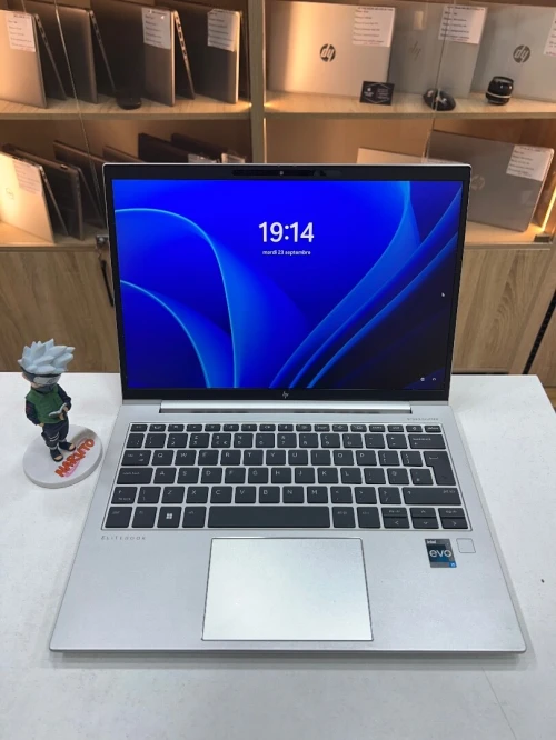 Hp elitebook 830 G10 i5-1335U 16gb 256ssd