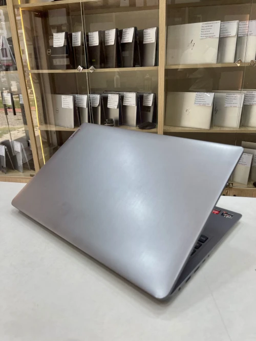 Lenovo ideapad 3 15 AMD Ryzen 7 5700U 16gb 512ssd