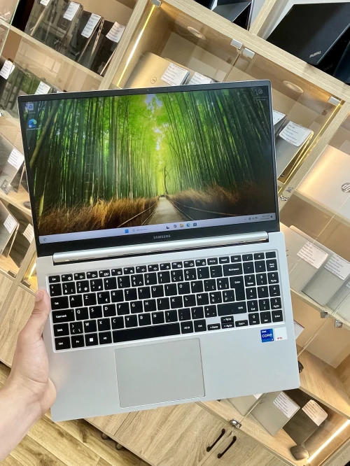 Samsung Galaxy Book 2 Pro 15 i7-1255U 8gb ddr5 512ssd