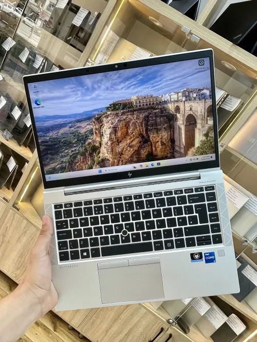 Hp elitebook 840 G8 i5-1135G7 16gb 256ssd