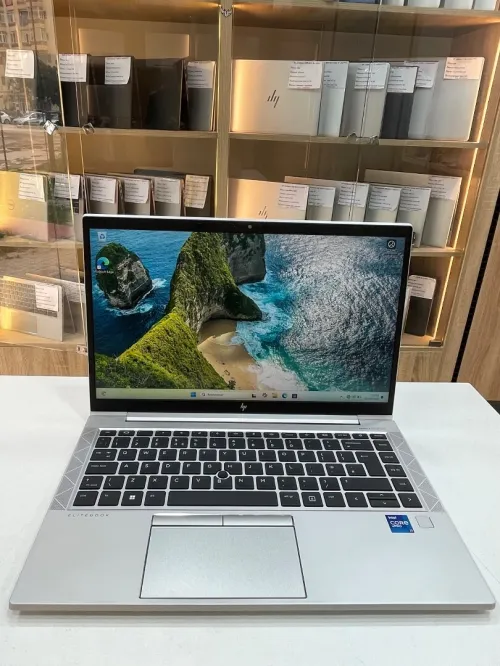 Hp elitebook 840 G8 i7-1185G7 16gb 256ssd