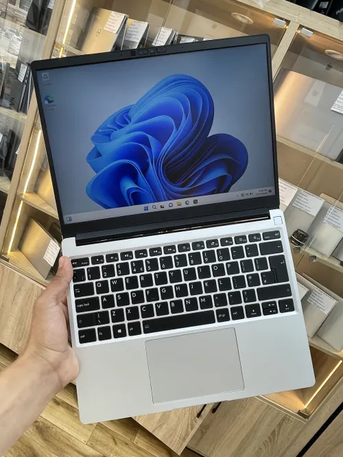 Laptop Framework 13 AMD Ryzen 7 7840U 16gb 512ssd