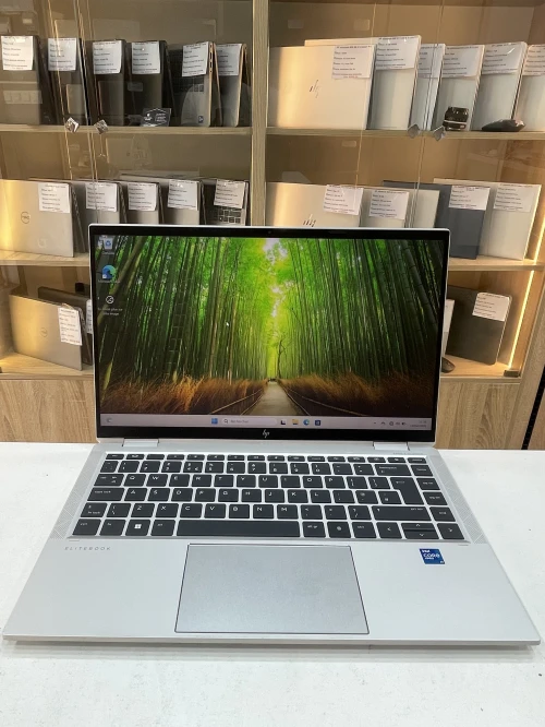 Hp elitebook x360 1040 G8 i7-1185G7 8gb ddr5 256ssd