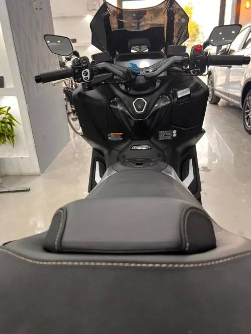 Yamaha Tmax 562 (PV 2022) 2024