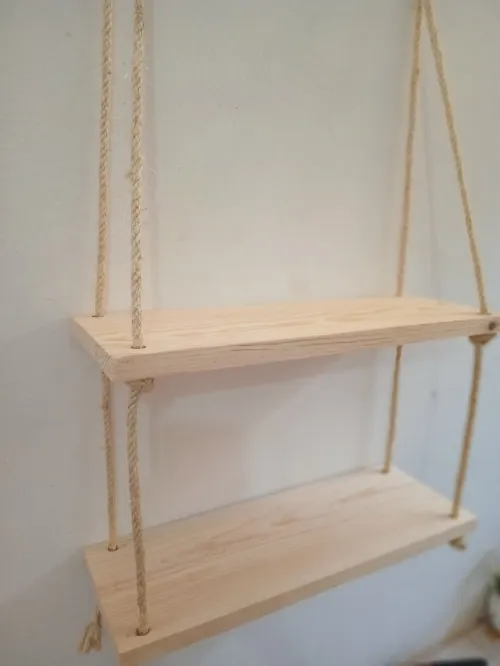 رف جداري خشبي بالحبال حسب الطلب. Étagère murale en corde de bois naturel sur mesure 