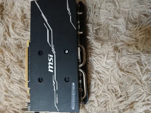 Rx 5700 Xt msi MECH très bon état comme neuf 