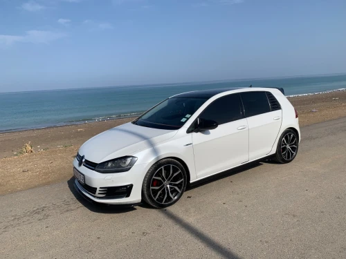 Volkswagen Golf 7 2013 Bleu Motion