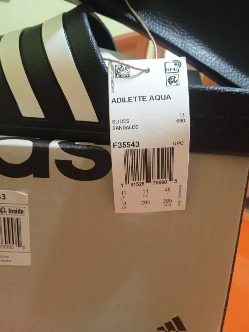 claquette adidas