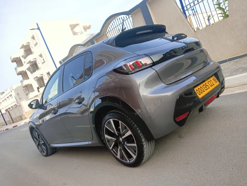 Peugeot 208 2022 GT